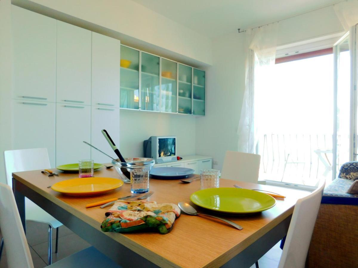 Bilocale Con Favolosa Vista Mare Леванто Экстерьер фото
